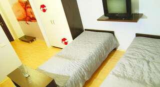 Гостиница Турист Барнаул Стандартный двухместный номер с 2 отдельными кроватями-4